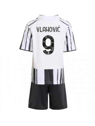 Otroški Nogometna dresi replika Juventus Dusan Vlahovic #9 Domači 2025-26 Kratek rokav (+ hlače)
