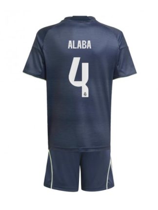 Otroški Nogometna dresi kompleti poceni Real Madrid David Alaba #4 Gostujoči 2025-26