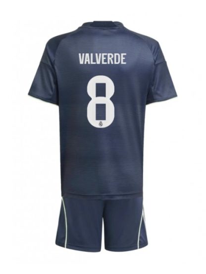 Otroški Nogometna dresi kompleti poceni Real Madrid Federico Valverde #8 Gostujoči 2025-26