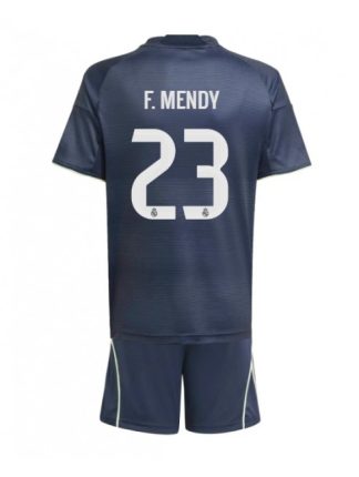 Otroški Nogometna dresi kompleti poceni Real Madrid Ferland Mendy #23 Gostujoči 2025-26