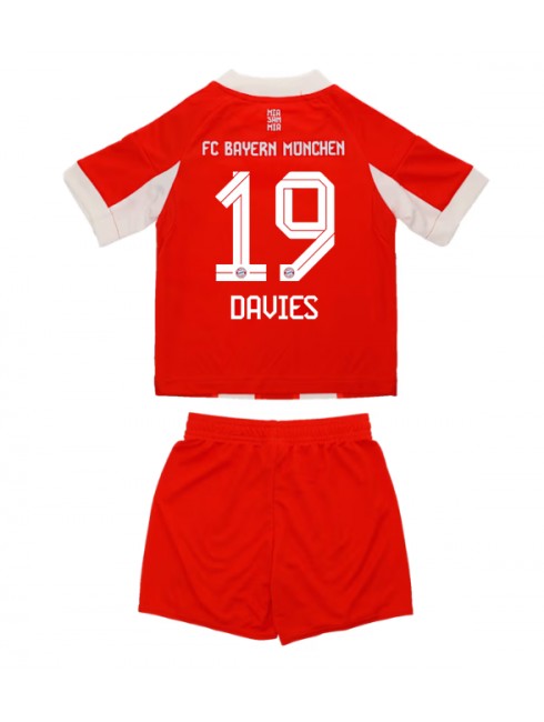 Otroški Nogometna dresi kompleti poceni Bayern Munich Alphonso Davies #19 Domači 2025-26