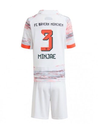 Otroški Nogometna dresi kompleti poceni Bayern Munich Kim Min-jae #3 Gostujoči 2025-26