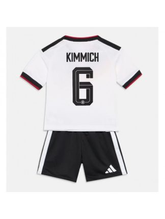 Otroški Nogometna dresi poceni Nemčija Joshua Kimmich #6 Domači SP 2026 kompleti Otroški Nogometna dresi poceni Nemčija Joshua Kimmich #6 Domači SP 2026 kompleti