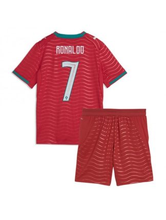 Otroški Nogometna dresi poceni Portugalska Cristiano Ronaldo #7 Domači SP 2026 kompleti Otroški Nogometna dresi poceni Portugalska Cristiano Ronaldo #7 Domači SP 2026 kompleti