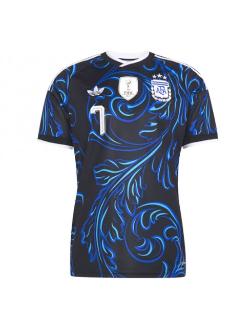 Moški Nogometna dresi poceni Argentina Rodrigo De Paul #7 Gostujoči SP 2026 Kratek rokav 2 Moški Nogometna dresi poceni Argentina Rodrigo De Paul #7 Gostujoči SP 2026 Kratek rokav 2