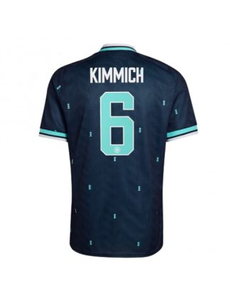 Moški Nogometna dresi poceni Nemčija Joshua Kimmich #6 Gostujoči SP 2026 Kratek rokav Moški Nogometna dresi poceni Nemčija Joshua Kimmich #6 Gostujoči SP 2026 Kratek rokav