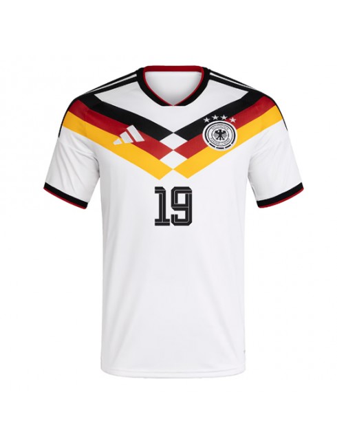 Moški Nogometna dresi poceni Nemčija Leroy Sane #19 Domači SP 2026 Kratek rokav 2 Moški Nogometna dresi poceni Nemčija Leroy Sane #19 Domači SP 2026 Kratek rokav 2